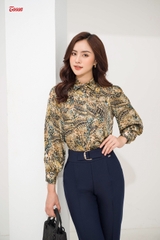 23028T61 - Quần tím than, gấu xẻ V, cạp trang trí.