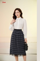 12682W62 - Áo sơ mi trắng tơ xốp, dáng xuông, cổ Đức tay bồng nhẹ (Limitted).