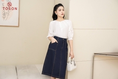 14056W83-Áo thô lụa trắng, tay thêu họa tiết.