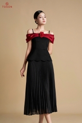 13092B75 - Áo sake đen xếp vai tơ đỏ đính hoa (LIMITTED)