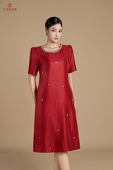 49033D66 - Đầm suông tapta đỏ ánh kim đính cườm TT