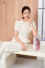 11004J66 - Áo đũi kem chấm bi cổ sam đính nơ