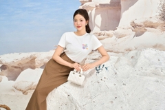 AP133 - Áo phông croptop, dáng ôm, in chữ hoa nhỏ