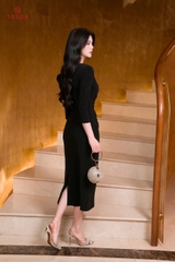 49008B95 - Đầm tay lỡ đen kim tuyến tạo xoắn