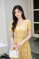 44168 - Đầm xòe tơ, eo thắt dây đính hoa