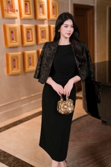 82053B05 - Áo khoác ngắn gấm đen lông thêu hoa vàng