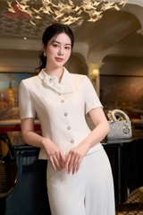 19141W96 - Áo ký giả đũi vân trắng, cổ đính hoa