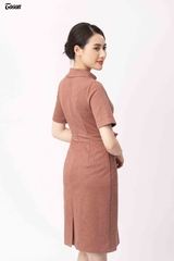 49240P140 - Đầm da mỏng , màu gạch non, dáng xuông, cổ đức cúc cài lệch