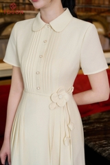 43145E66 - Đầm linen kem cổ đức,eo thắt đai hoa