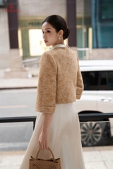 82021 - Áo khoác ngắn gấm lông thêu hoa