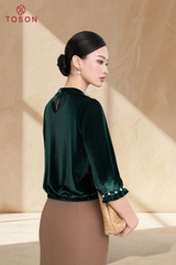 18121 - Áo nhung cổ đính hoa