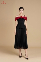 13092B75 - Áo sake đen xếp vai tơ đỏ đính hoa (LIMITTED)