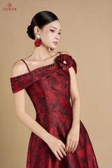 49306D75 -Đầm tiệc hoa đỏ đính hoa trang trí