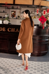 99002N34 - Áo dạ lông cừu nâu, dáng dài, mí gân cửa tay đính trang trí