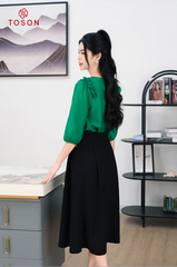 14068X84 - Áo tơ xanh tay lỡ, vai xếp bèo