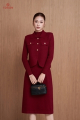 B6703 - Bộ len đen đính cúc: áo cổ đức + Đầm