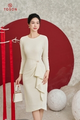 41945W23- Đầm len nhung trắng kem, xếp ly đổ bèo