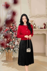 AL010D33 - Áo len đỏ cổ tim sóng, hoa dập nổi.