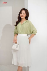 14998X52 - Áo sơ mi xanh cốm, tay dơi, cổ V đính cúc trang trí (Limitted).