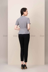 23187B520 -  Quần đen ôm túi vuông đính cúc gấu xẻ - trượt hàn.