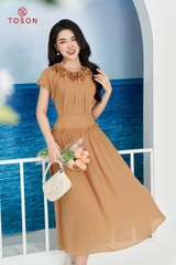 42061E14 - Đầm xòe chiffon vàng bò, cổ cuốn hoa TT (limitted)