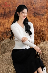 AL003W33M - Áo len trắng cổ tim chữ Toson, dệt bo gấu.