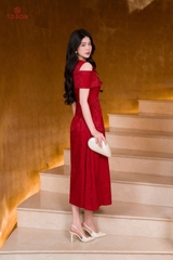 49126D95 - Đầm lụa đỏ in hình bướm chìm, vai xếp bong