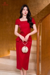 49101D95 - Đầm đỏ sake cổ đính cườm, vai xếp ly