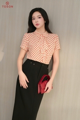 14087J65 - Áo cổ nơ lụa hồng chấm bi đỏ