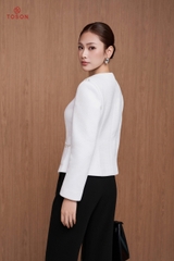 83012W95 - Áo vest trắng dạ len, vai đính cườm