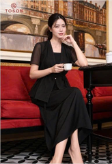 B1477B66 - Set bộ: Đầm lụa đen kết hợp áo khoác tơ