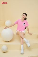 AP011P63 - Áo cotton croptop hồng đào, ngực in 2 hình nhỏ phối màu.