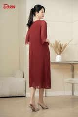 40058D33-Đầm đỏ đô voan hàn quốc, dáng suông dài, cổ tròn sẻ V......