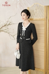 B8340B83 - Bộ tweet đốm đen: Vest đính nơ hoa + Chân váy xòe.