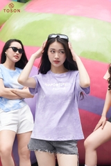 AP127T24 - Áo cotton loang tím in chữ decan