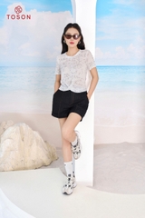 AP345W24 - Áo sequin trắng in chữ, tạo xoắn gấu