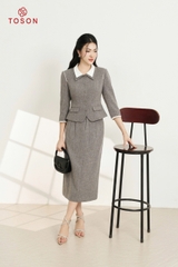 B8352G94 - Bộ vest text ghi: Vest cổ trắng + CV
