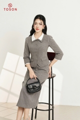 B8352G94 - Bộ vest text ghi: Vest cổ trắng + CV