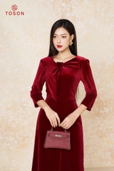 46509D14 - Đầm nhung đỏ cổ nơ