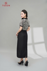 12151B95 - Áo lụa silk họa tiết cố đức phối đen