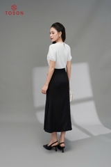 11009W35 - Áo lụa trắng đục, cổ tết dây đính cườm