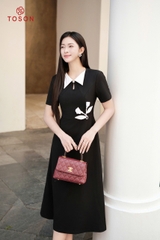 46018B95 - Đầm đen phối trắng, đũi nhật eo đinh hoa