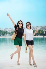 AP355 - Áo cotton croptop ngực in chữ hoa hồng