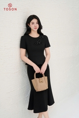 16014B35 - Áo peplump đen cổ đính hoa