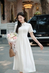43127W35 - Đầm lụa trắng cổ đức dáng xòe