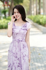 48089 - Đầm tơ xoè xếp bèo cuốn bông hoa