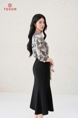 11989Z94 - Áo cổ V tay lỡ, thô đũi họa tiết hoa xanh