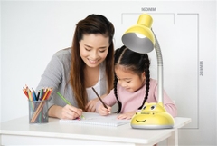 Đèn bàn Sunhouse SHE-17LED-A6 - Tặng kèm bóng