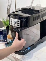 Máy pha cà phê Delonghi ECAM22.110.B