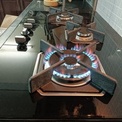 Bếp gas 3 vùng nấu lắp âm Malloca AS 9603B